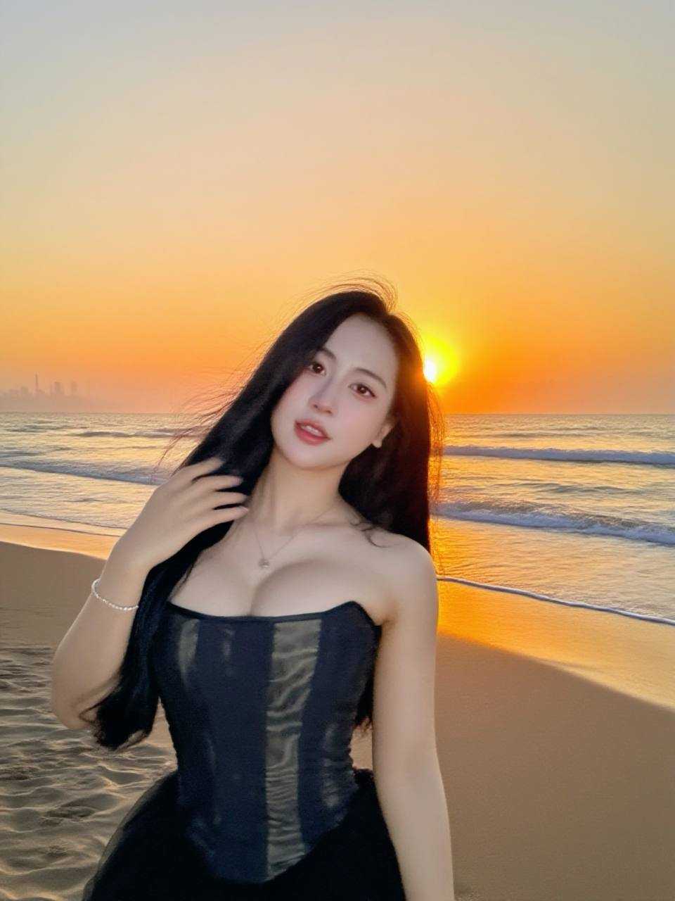 Biểu tượng tai nghe và người hỗ trợ thể hiện dịch vụ chăm sóc khách hàng chuyên nghiệp.